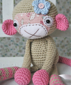 amigurumi monkey girl