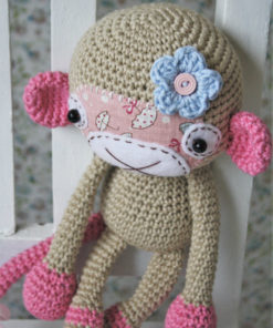 amigurumi monkey girl