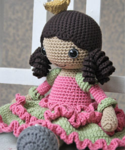 amigurumi pattern princess doll