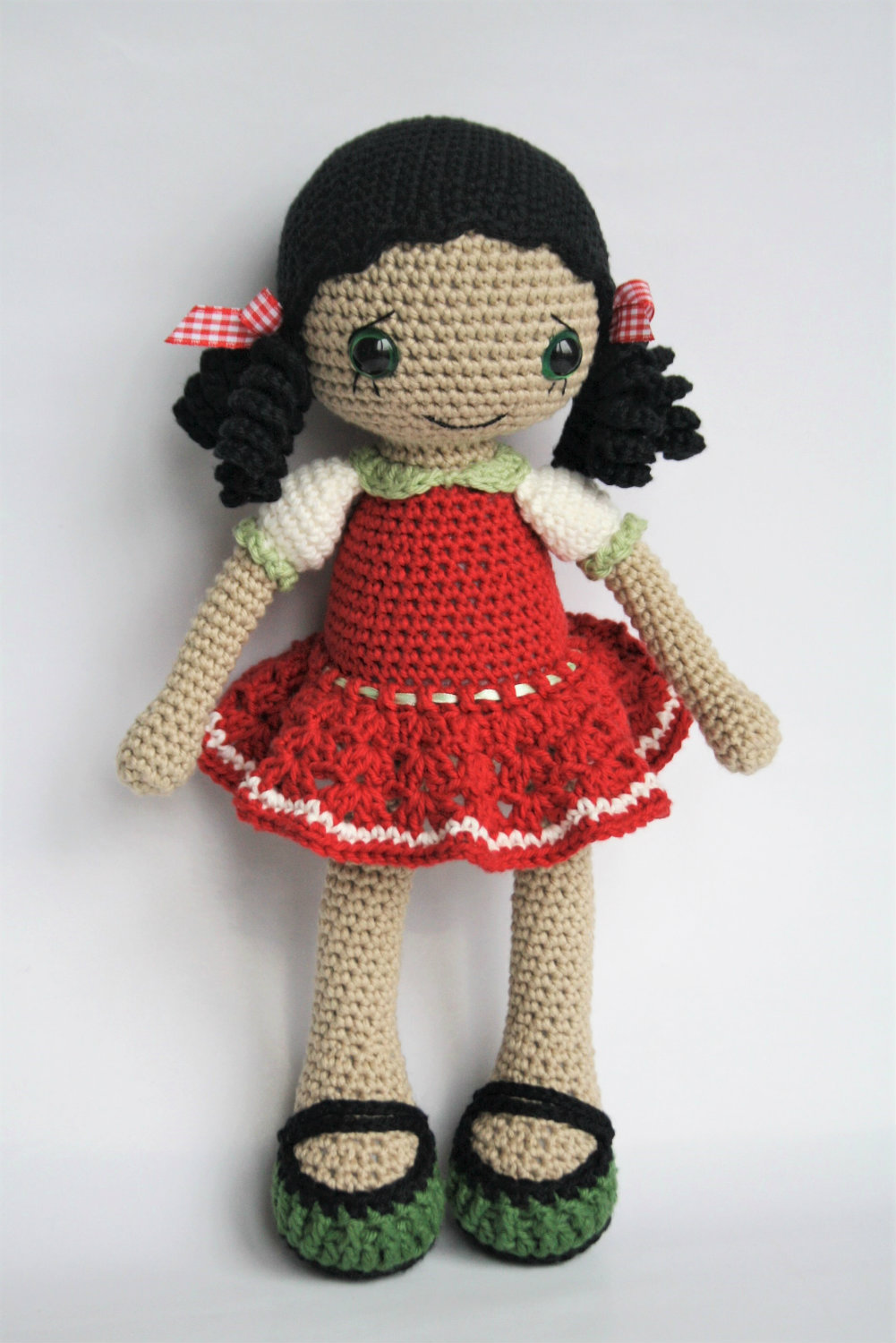 Gipsy girl Anita | amigurumi and crochet doll patterns| lilleliis