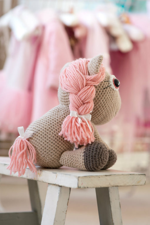 amigurumi crochet pony
