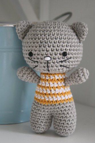 Pour faire les yeux des amigurumi  Crochet eyes, Crochet amigurumi,  Crochet dolls