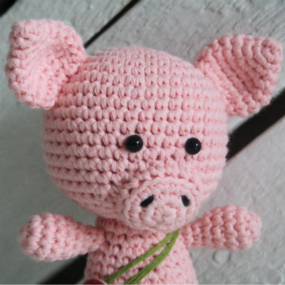 free amigurumi pattern little pig