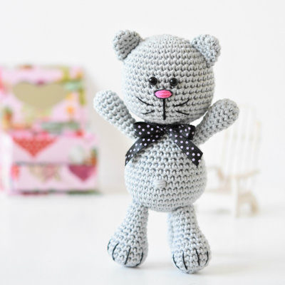 free amigurumi pattern nosy kitty