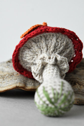 amigurumi baby mushroom rattle (4)