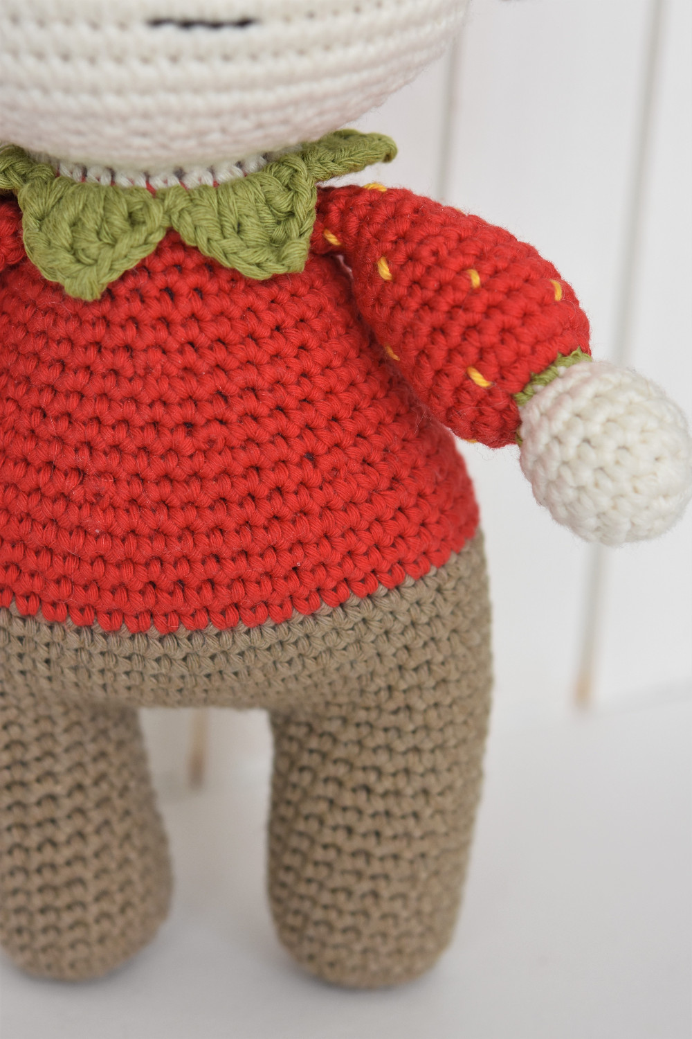 heegeldatud maasika nukk keha