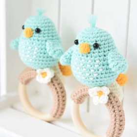 amigurumi pattern bird rattle