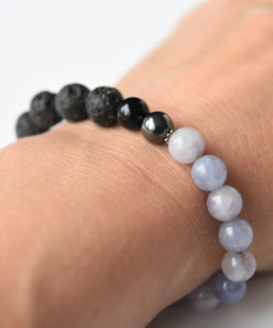 poolvääriskividest käevõru