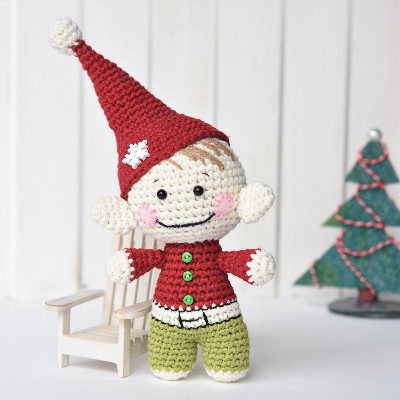 amigurumi little christmas elf