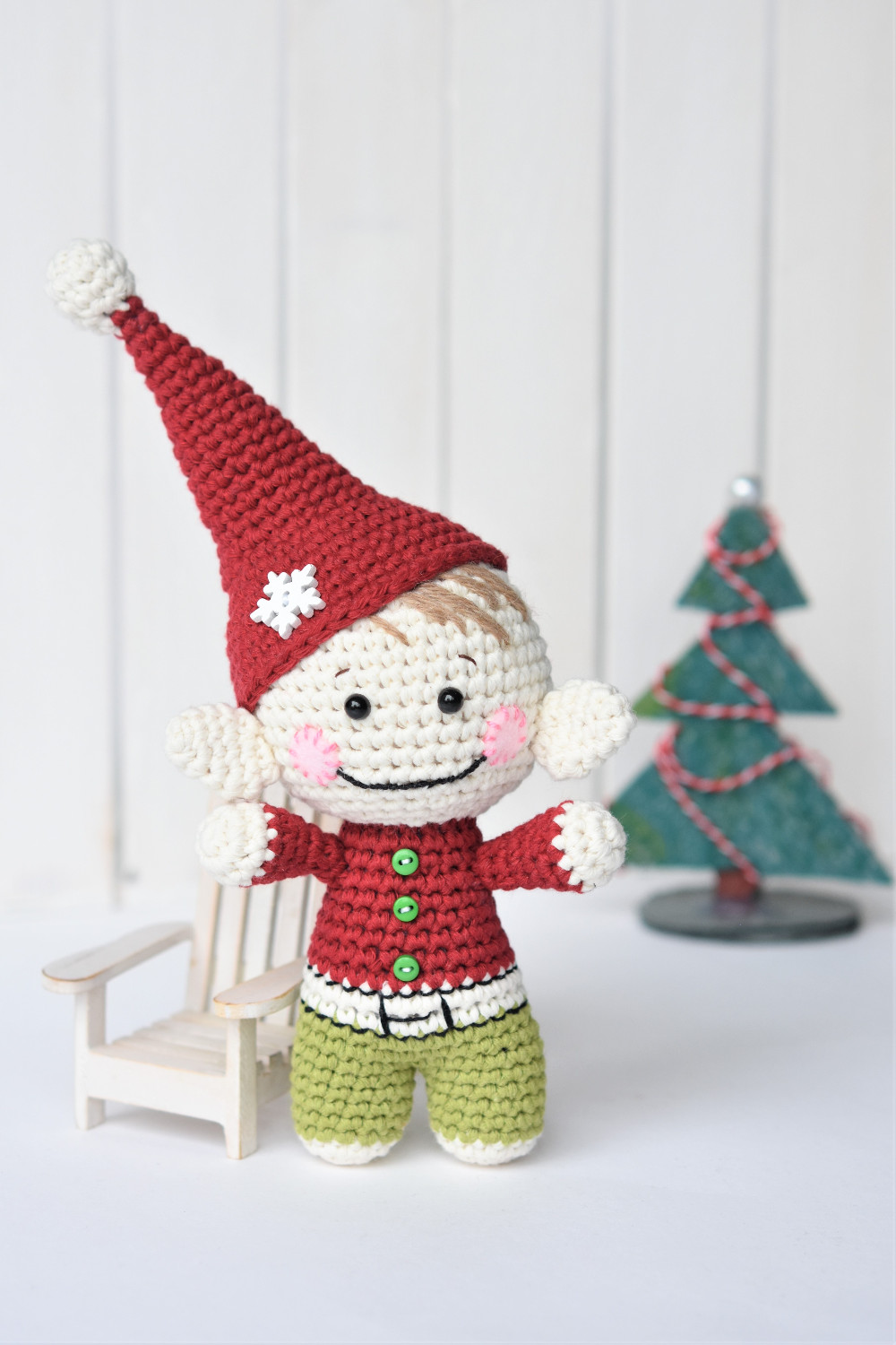 amigurumi christmas elf pattern