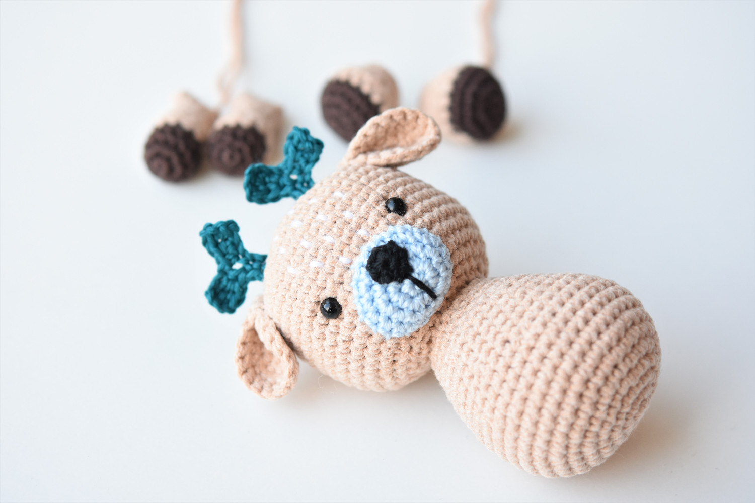 amigurumi sewing parts together