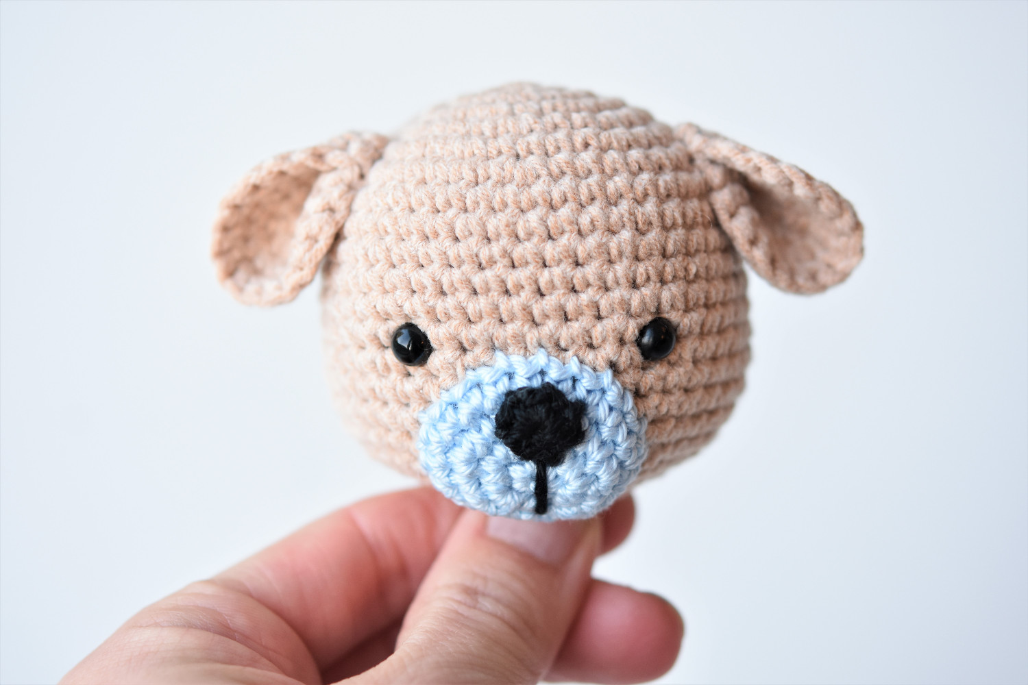 amigurumi sewing parts together