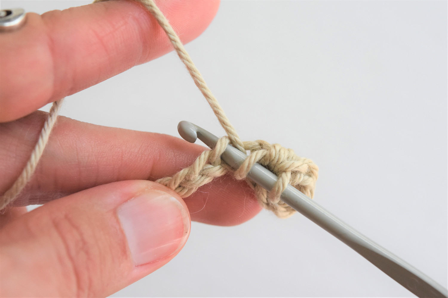 half double crochet tutorial (2) half double crochet tutorial