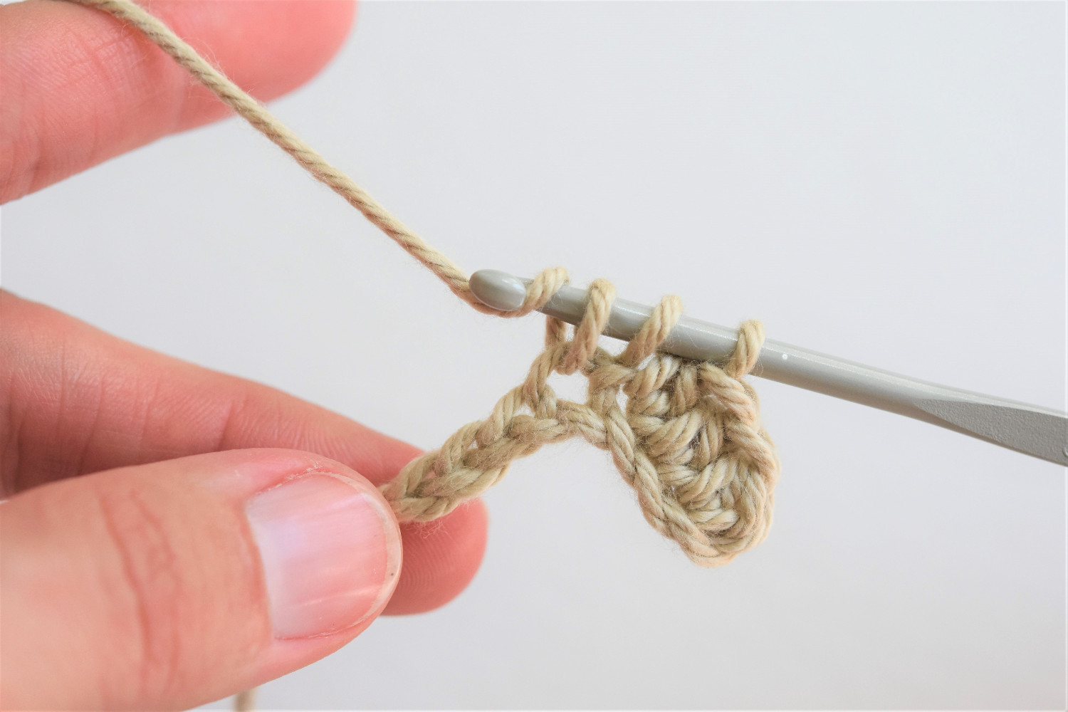 half double crochet tutorial