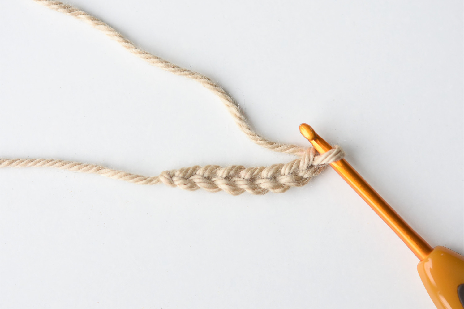 Heegeldamine ümber ahelsilmustest keti