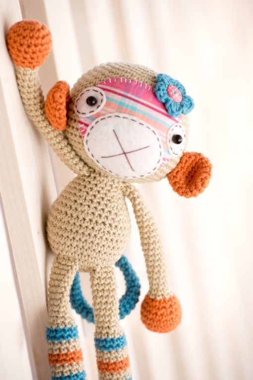 Monkey girl - amigurumi pattern