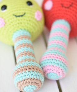 amigurumi kõrin beebile