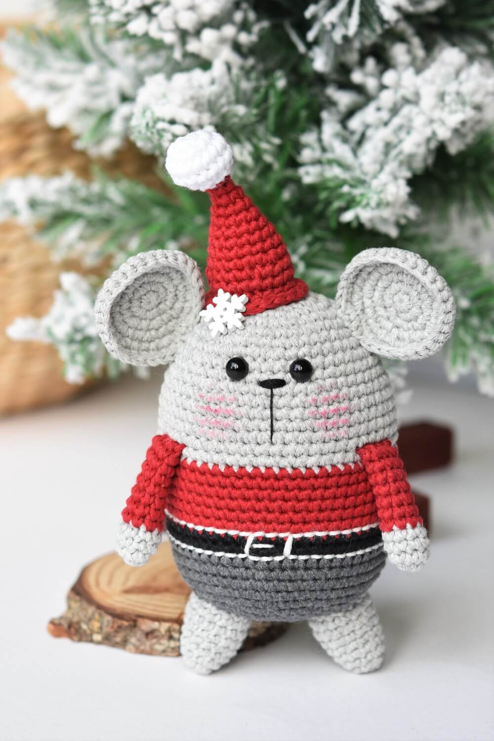 amigurumi santa mouse free pattern