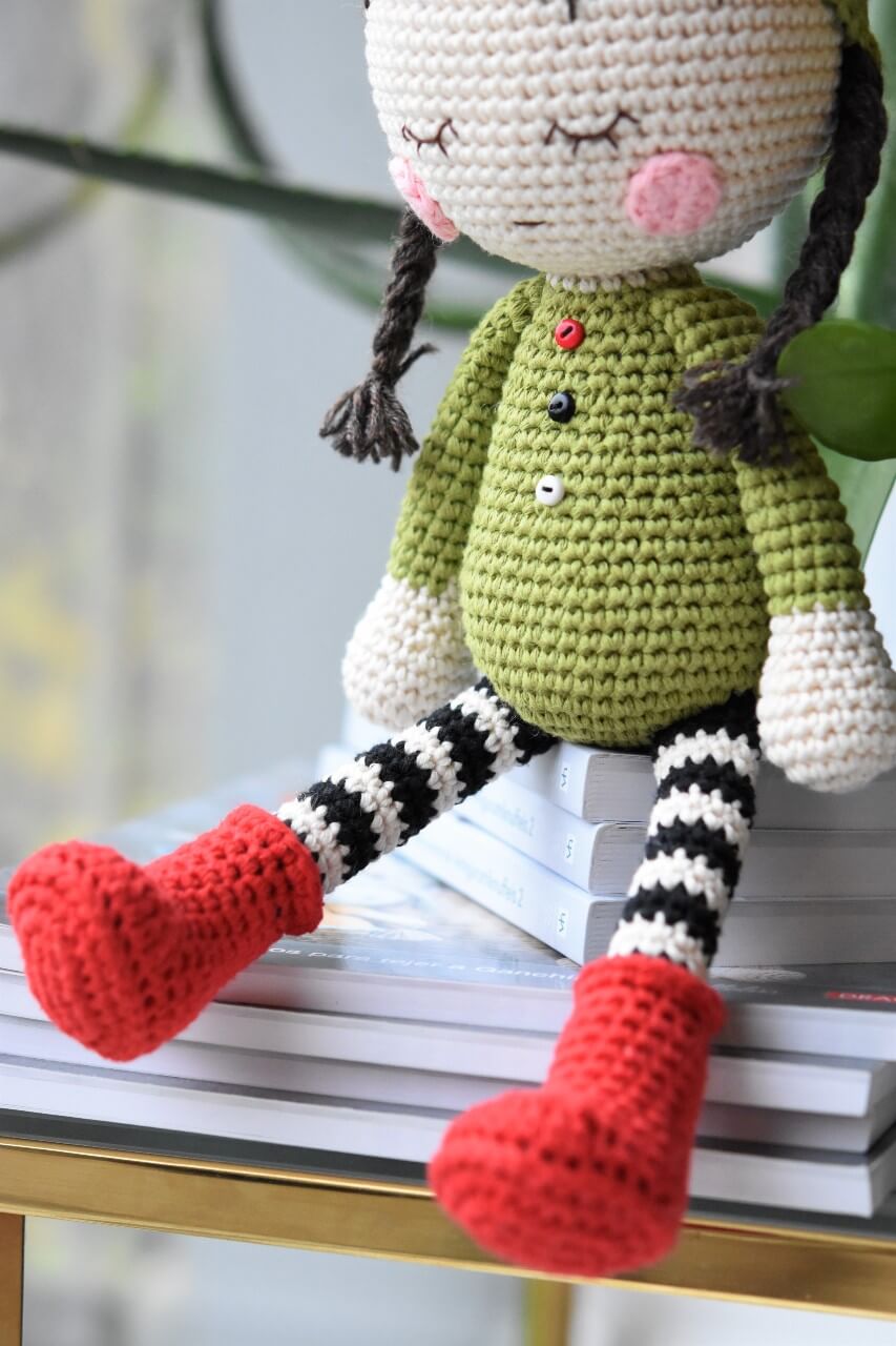 amigurumi froggy doll