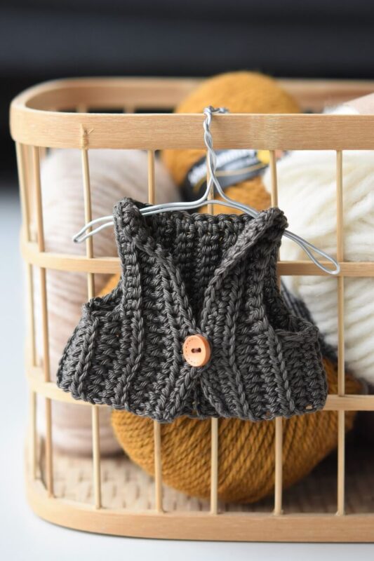 Crochet doll vest Crochet doll clothes pattern lilleliis