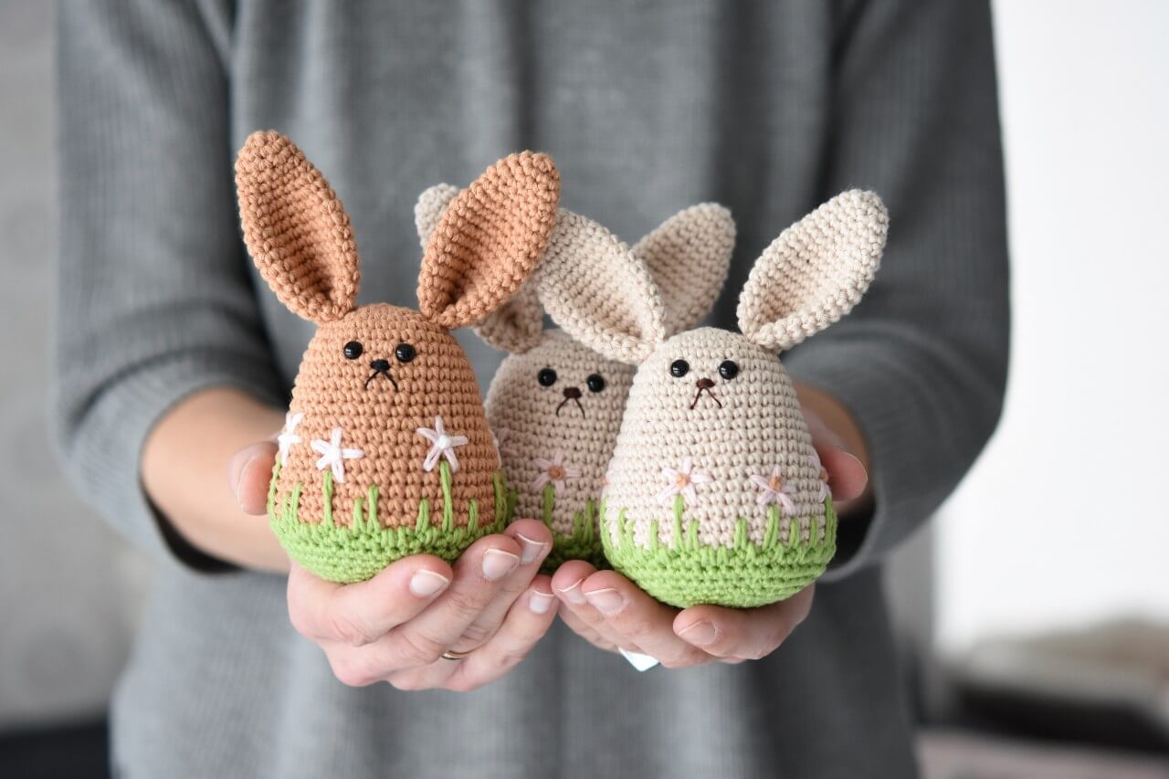 spring bunny amigurumi pattern