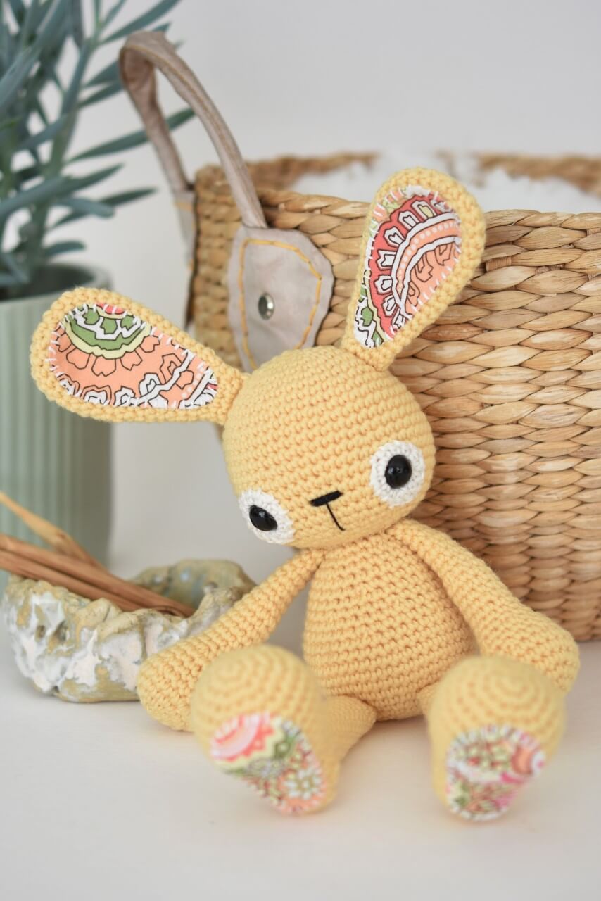 crochet vanilla bunny