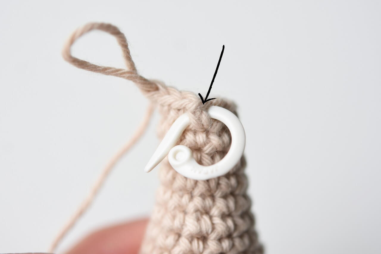 attach stitch marker around the stitch