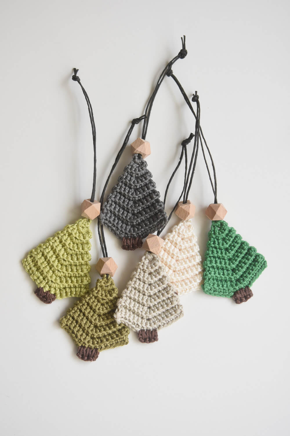 väiksed heegeldatud kuused õpetus