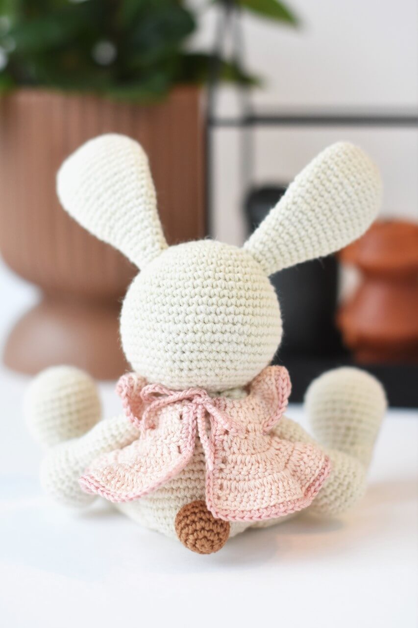 amigurumi bunny with a dress