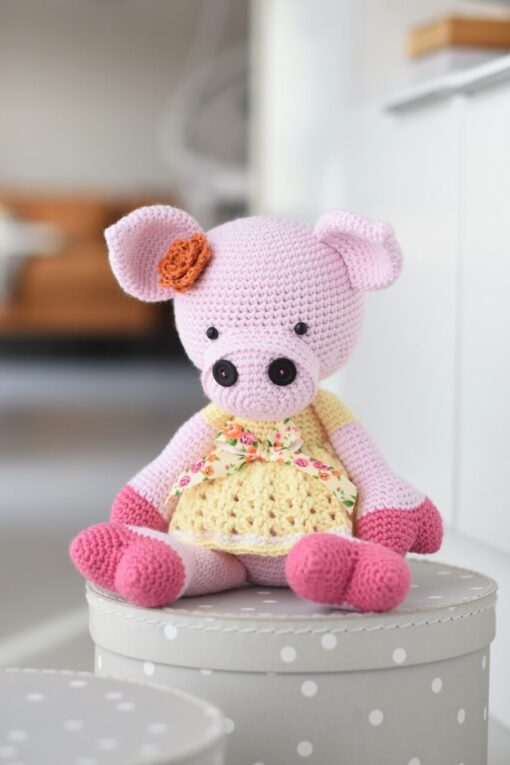 big amigurumi pig