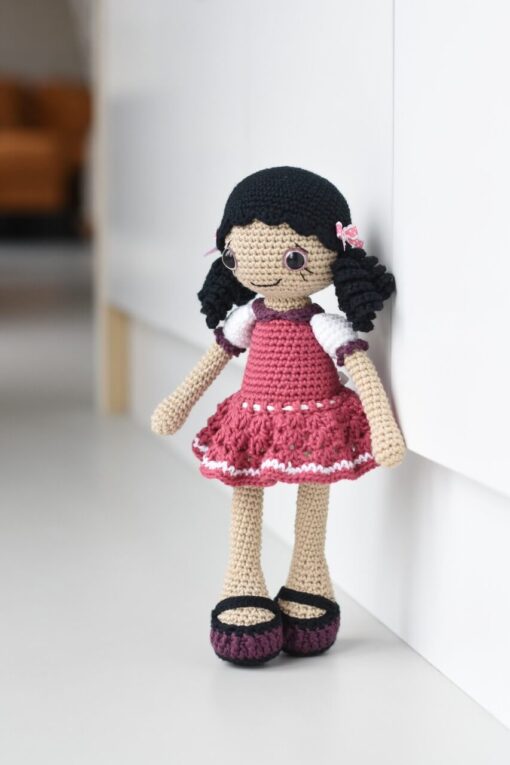 anita doll amigurumi pattern