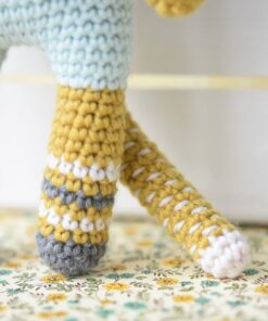 heegeldatud kollane kass saba