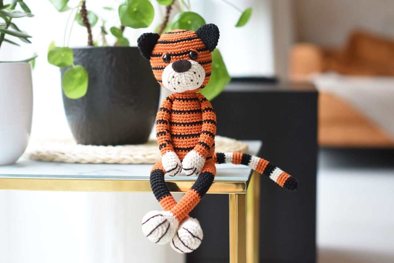 amigurumi tiger toy