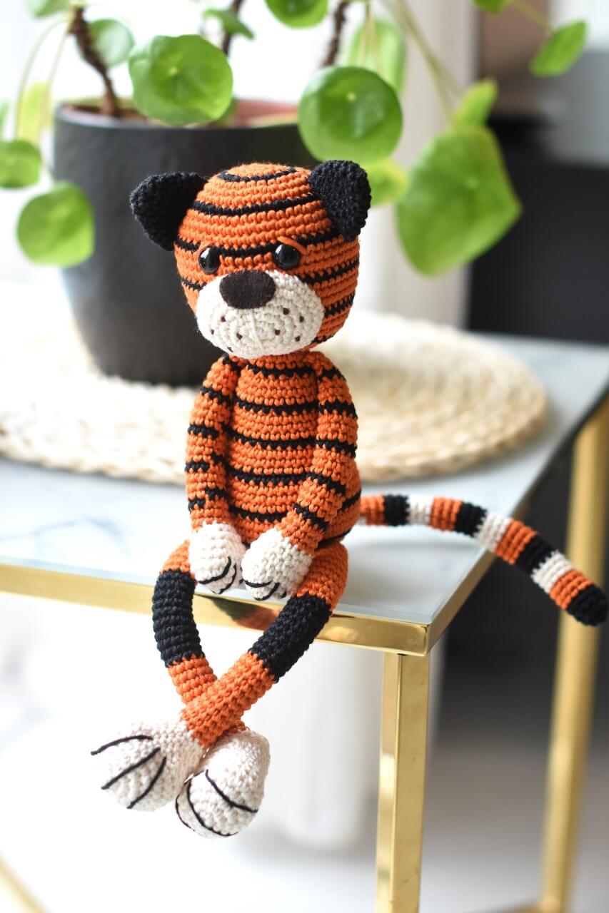 amigurumi tiger toy