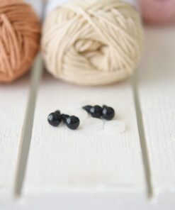 Lõnga komplekt Kevadjänku heegeldamiseks