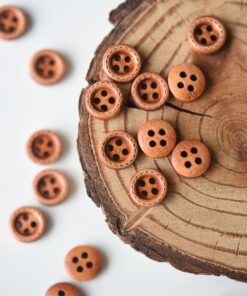 Wood button 4 hole, 10 mm