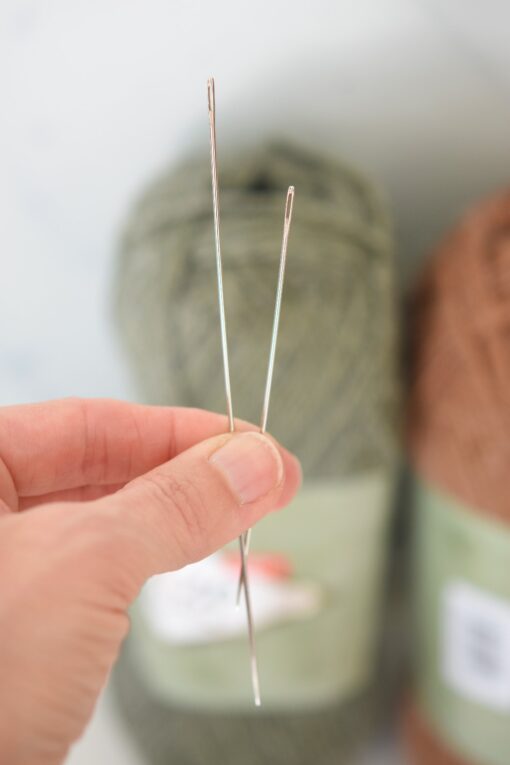 Doll needles for amigurumi