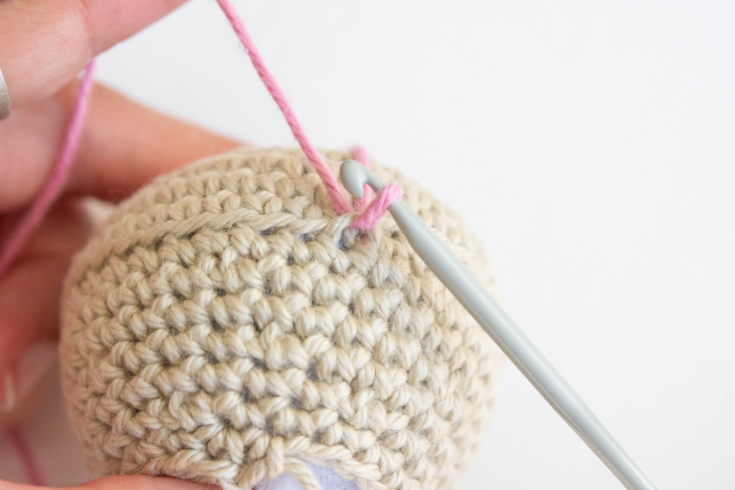attach yarn in front loops crochet