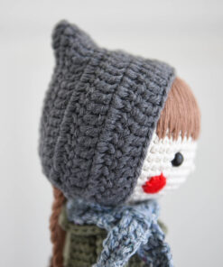 heegeldatud nukk punamütsikese müts