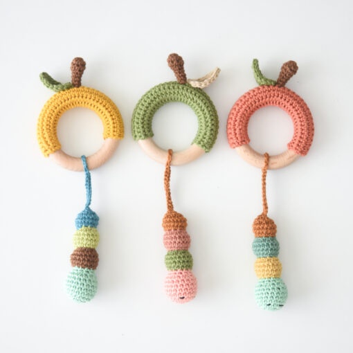 Apple worm rattle amigurumi pattern