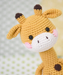 baby giraffe amigurumi kit