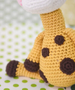 baby giraffe amigurumi kit