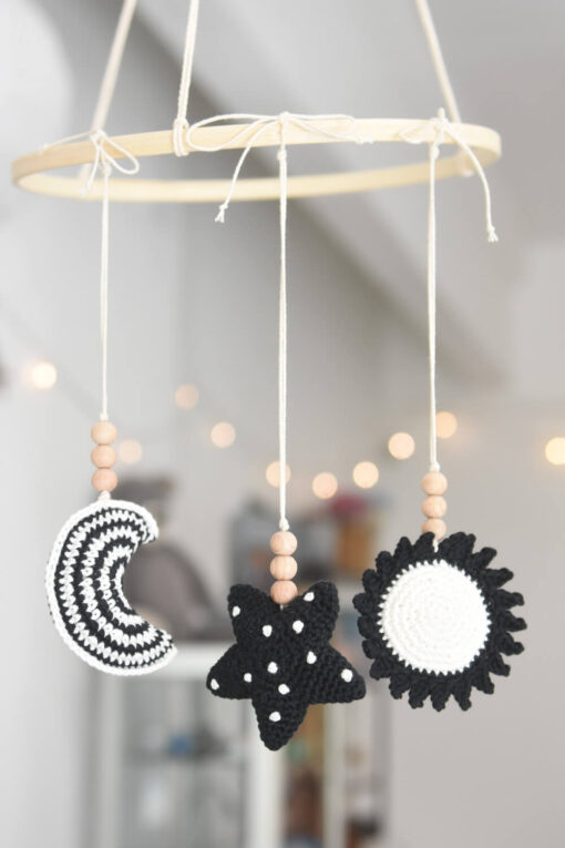 Montessori Munari crochet baby toys