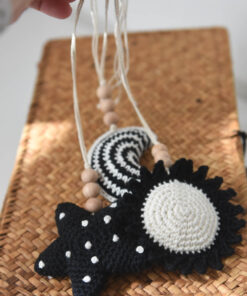 Montessori Munari crochet toys