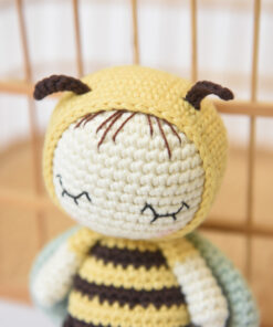 heegeldatud beebi mesilane