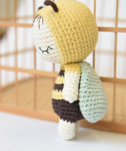 heegeldatud beebi mesilane