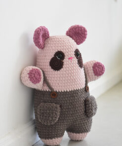 Heegeldatud mänguasi panda