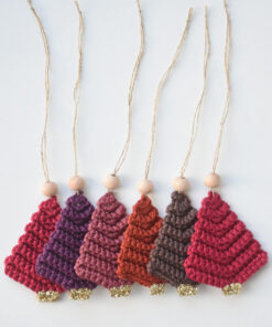 crochet christmas tree gift toppers