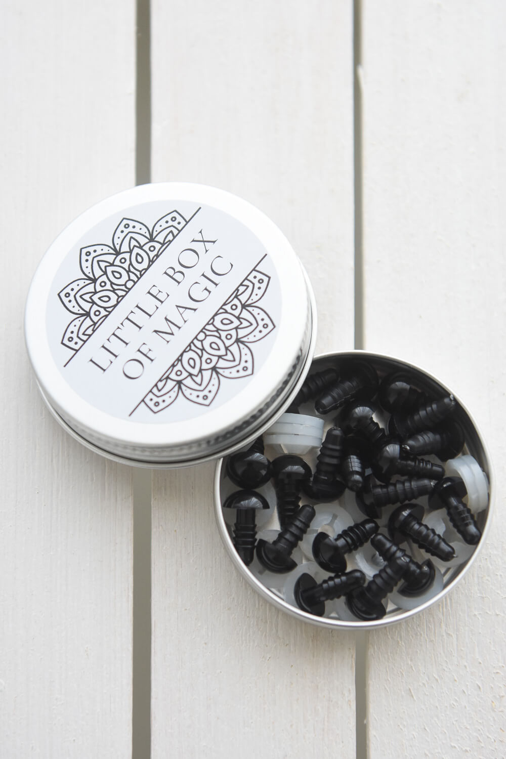 turvasilmade komplekt karbis