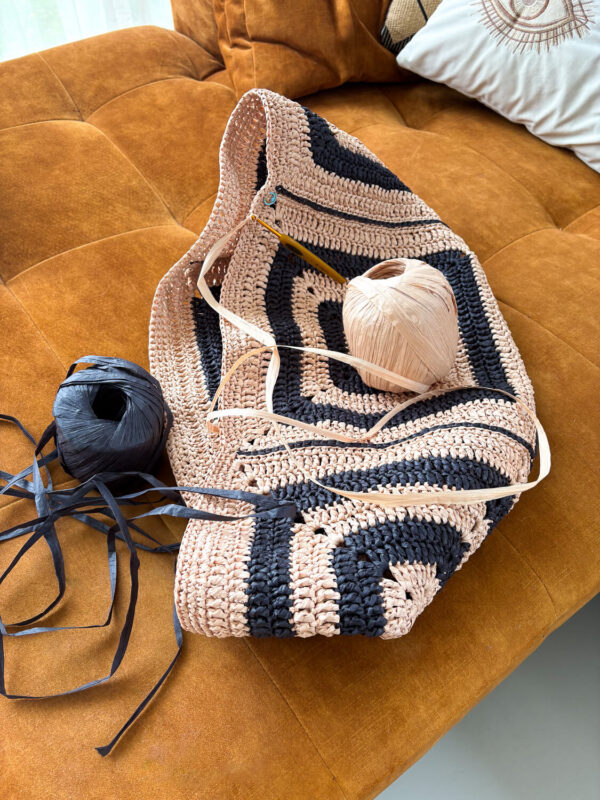 Crochet Paper Yarn Beach Bag